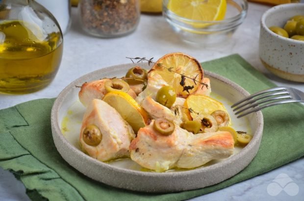 Baked chicken fillet with lemon and olives – a simple and delicious recipe with photos (step by step)