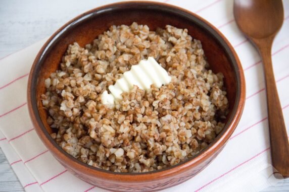 Classic buckwheat porridge recipe: photo of recipe preparation, step 4