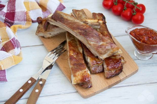 Pork ribs baked in honey-soy sauce – a simple and delicious recipe with photos (step by step)