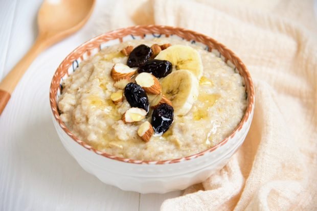 Oatmeal porridge on water for one serving – a simple and delicious recipe with photos (step by step)