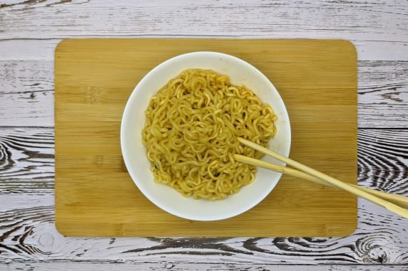 Korean ramen: photo of recipe preparation, step 8