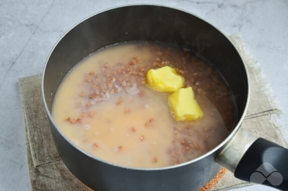 Buckwheat porridge with milk: photo of recipe preparation, step 3