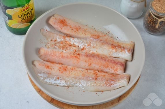 Breaded pollock in the oven: photo of recipe preparation, step 1