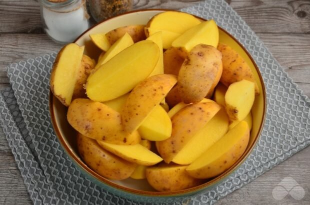 Rustic potatoes in the oven: photo of recipe preparation, step 2