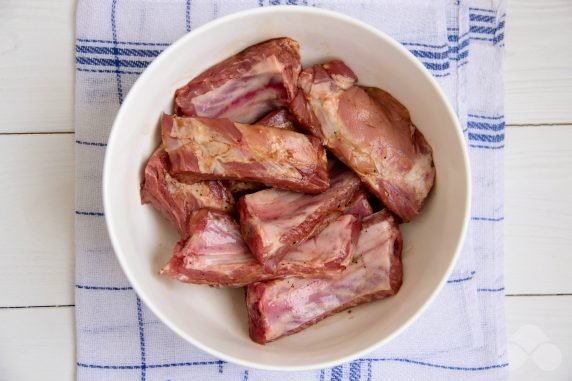 Pork ribs with rice in the oven: photo of recipe preparation, step 1