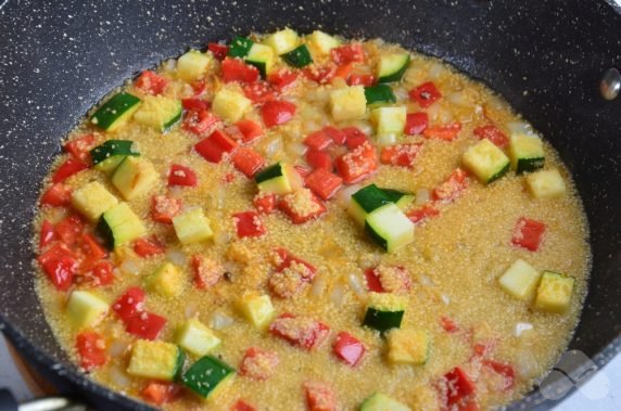 Couscous with vegetables: photo of recipe preparation, step 4