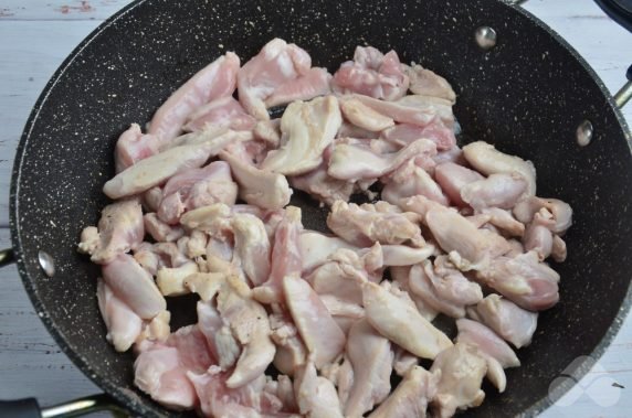 Chicken goulash: photo of recipe preparation, step 1