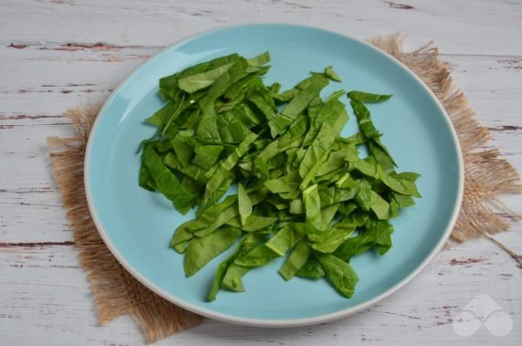 Omelet with spinach and feta: photo of recipe preparation, step 1