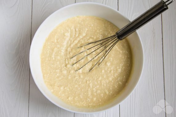 Lush cottage cheese casserole: photo of recipe preparation, step 4