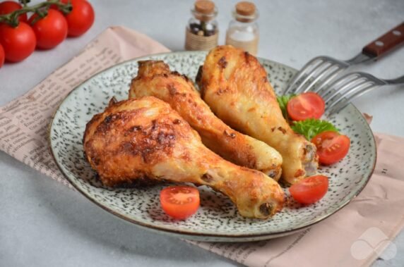 Chicken drumsticks in an air fryer: photo of recipe preparation, step 7