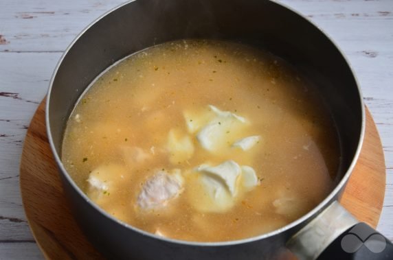 Vegetable stew with chicken and mushrooms: photo of recipe preparation, step 4