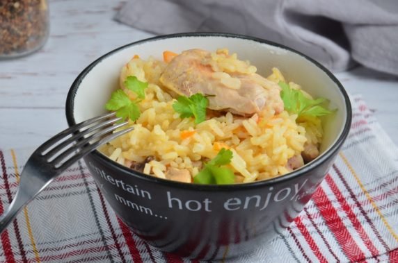 Homemade chicken pilaf: photo of recipe preparation, step 7