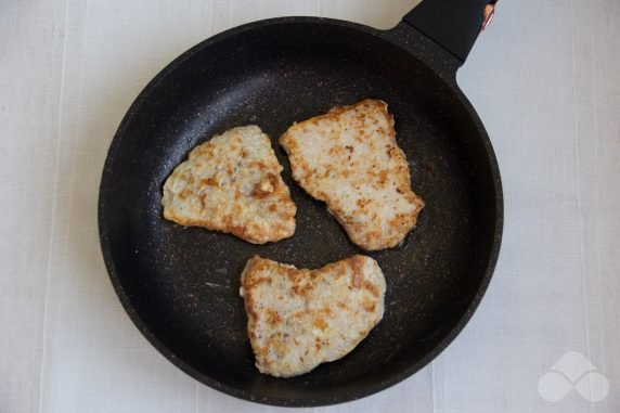 Juicy pork chops: photo of recipe preparation, step 7