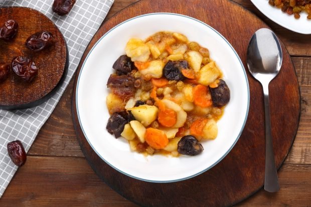 Tsimes with potatoes is a simple and delicious recipe, how to cook step by step