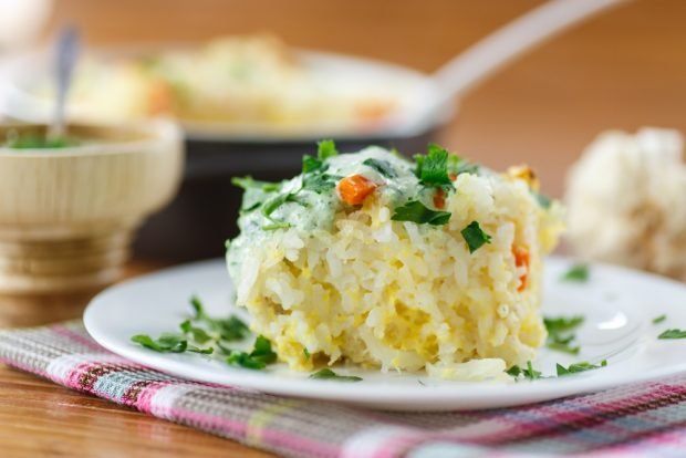 Rice casserole with egg in a slow cooker is a simple and delicious recipe, how to cook step by step