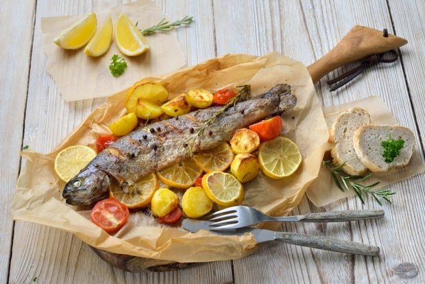 Baked trout with potatoes is a simple and delicious recipe for cooking step by step