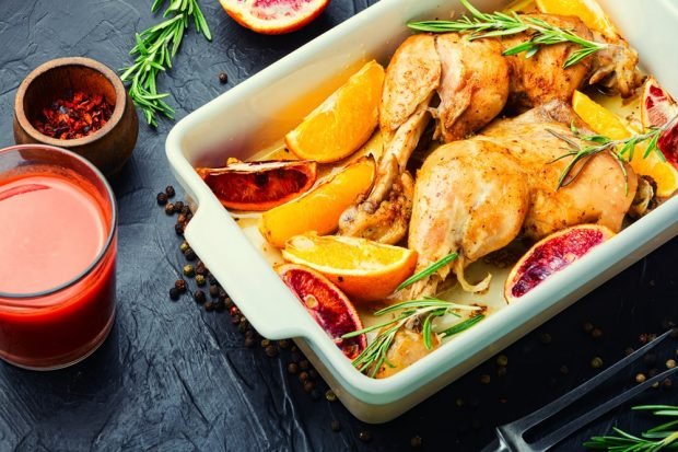 Chicken legs with oranges in the oven is a simple and delicious recipe, how to cook step by step