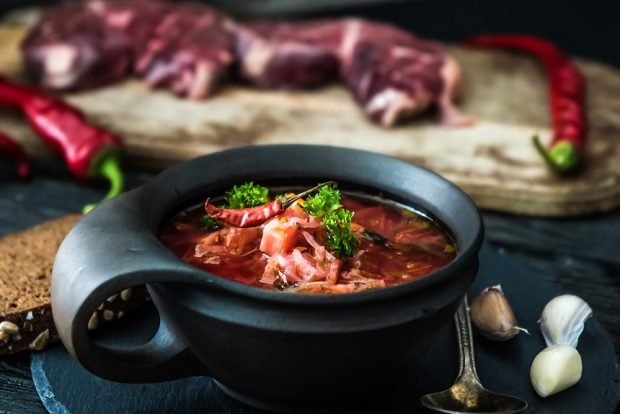 Spicy borscht with chili is a simple and delicious recipe, how to cook step by step