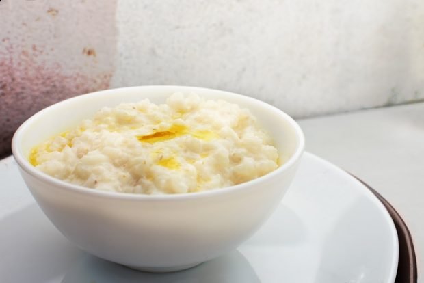 Rice porridge with banana – a simple and delicious recipe, how to cook step by step