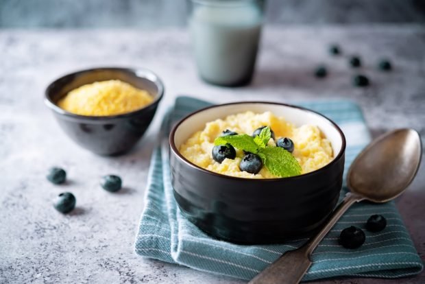 Thick corn porridge is a simple and delicious recipe, how to cook step by step