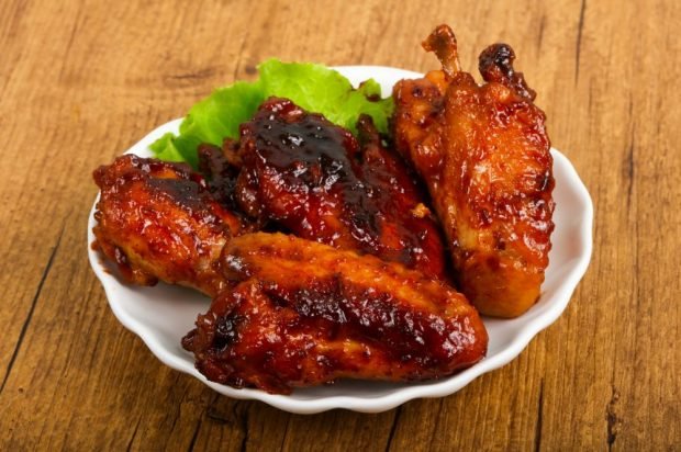 Chicken wings with soy sauce and garlic in the oven – a simple and delicious recipe for cooking step by step