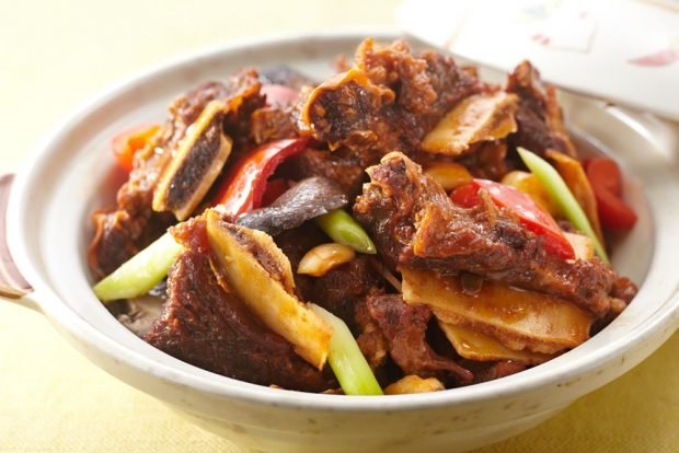 Pork ribs with vegetables and eggplant – a simple and delicious recipe, how to cook step by step