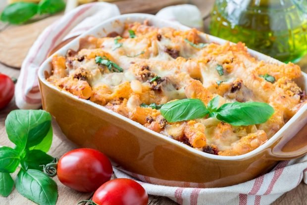 Pasta casserole with sausages and mushrooms is a simple and delicious recipe, how to cook step by step