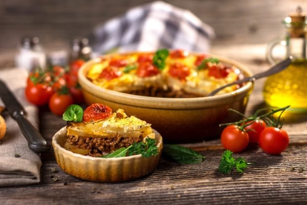 Potato casserole with minced meat and cherry tomatoes – a simple and delicious recipe, how to cook step by step