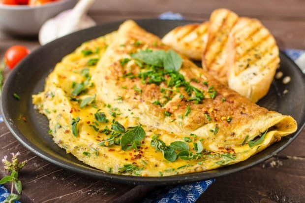 Omelet on water in a slow cooker – a simple and delicious recipe, how to cook step by step