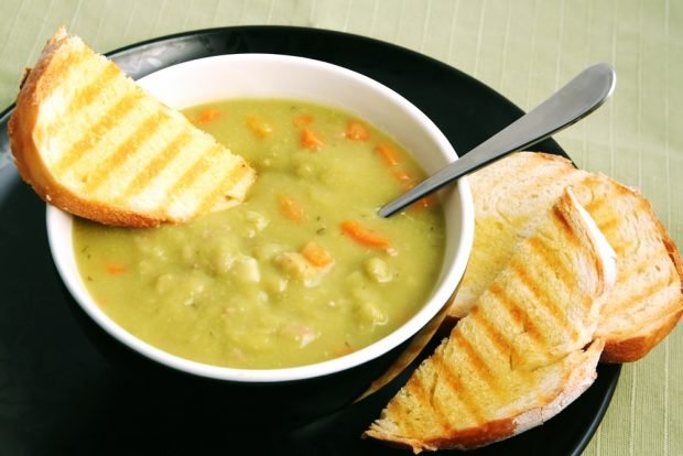 Green pea soup with carrots is a simple and delicious recipe, how to cook step by step