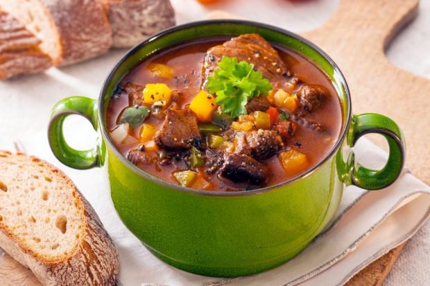 Beef stew with potatoes, celery and bell pepper – a simple and delicious recipe, how to cook step by step