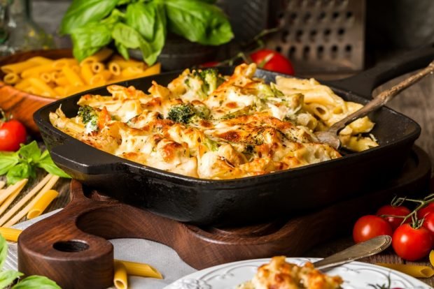 Cauliflower casserole with pasta is a simple and delicious recipe, how to cook step by step