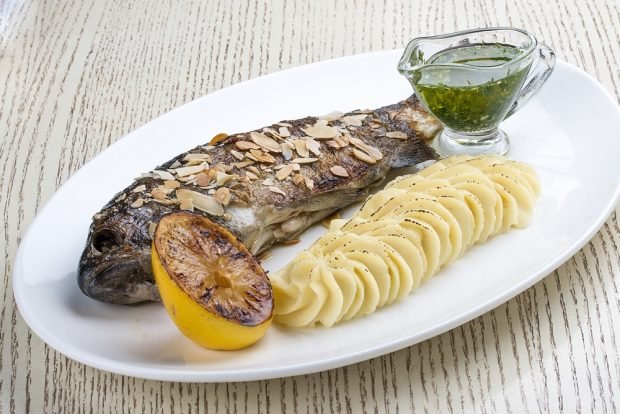 Baked trout with almonds and pesto – a simple and delicious recipe, how to cook step by step