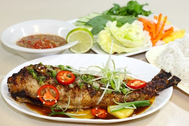 Baked catfish with soy sauce is a simple and delicious recipe, how to cook step by step