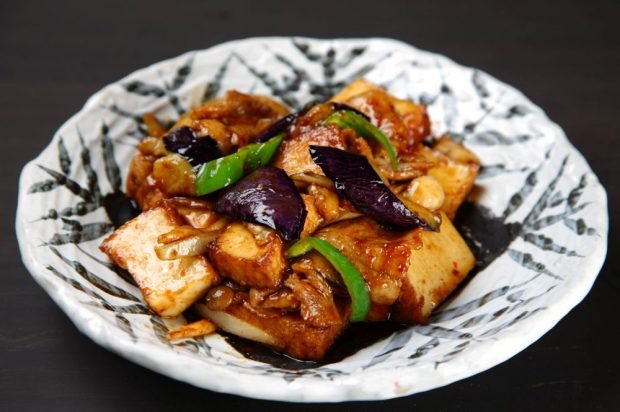 Tofu fried with eggplant and hot pepper – a simple and delicious recipe, how to cook step by step