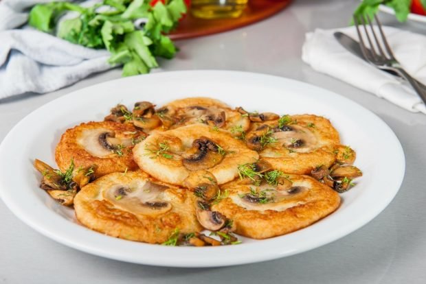 Pancakes with mushrooms – a simple and delicious recipe, how to cook step by step