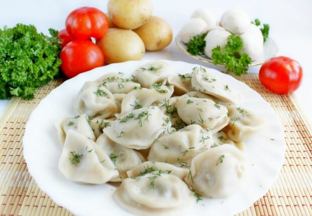 Dumplings with potatoes and mushrooms – a simple and delicious recipe, how to cook step by step