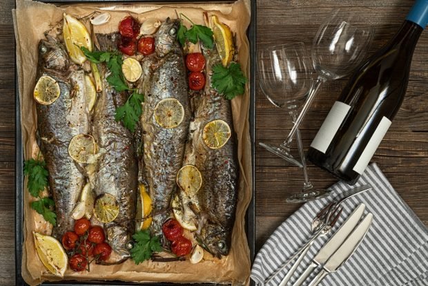 Trout with cherry tomatoes in the oven – a simple and delicious recipe, how to cook step by step