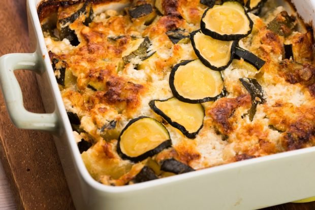 Zucchini casserole with cauliflower is a simple and delicious recipe, how to cook step by step