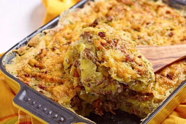 Potato casserole with bacon and minced meat – a simple and delicious recipe, how to cook step by step