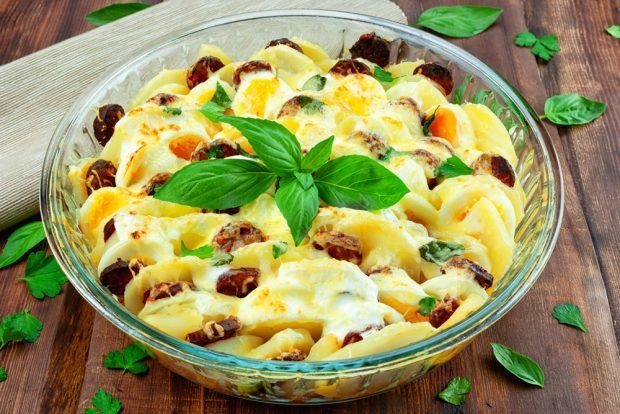 Potato casserole with sausages is a simple and delicious recipe, how to cook step by step