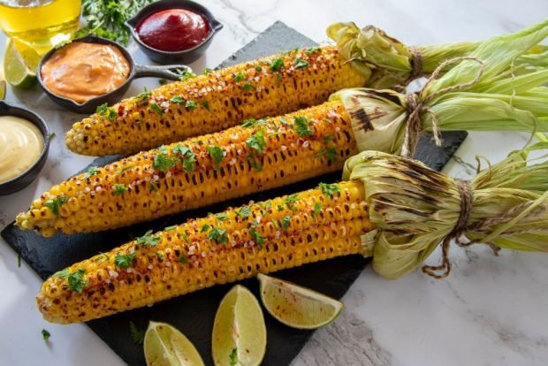 Corn on the grill – a simple and delicious recipe, how to cook step by step