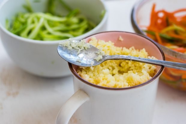 Wheat porridge with cheese in a slow cooker is a simple and delicious recipe, how to cook step by step