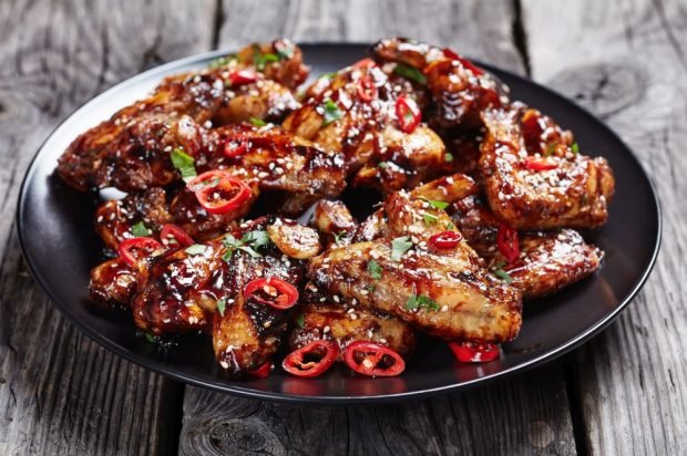 Chicken wings with red pepper and teriyaki sauce in the oven – a simple and delicious recipe, how to cook step by step