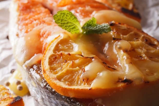 Baked salmon with oranges in the oven – a simple and delicious recipe, how to cook step by step