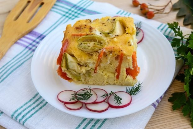 Zucchini casserole with vegetables in a slow cooker 