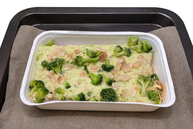 Baked pollock with broccoli and sour cream – a simple and delicious recipe, how to cook step by step