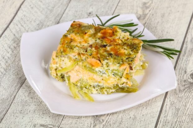 Casserole with salmon and broccoli – a simple and delicious recipe, how to cook step by step