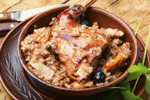 Rabbit risotto with olives is a simple and delicious recipe for cooking step by step