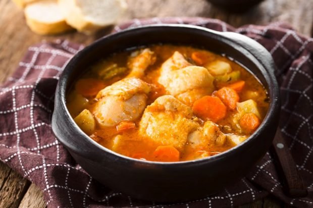 Chicken and potato stew in a slow cooker – a simple and delicious recipe, how to cook step by step